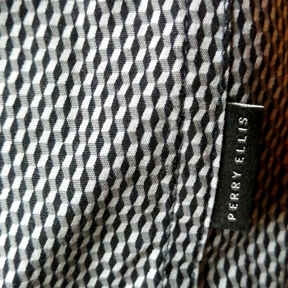 Perry Ellis Slim Fit Dress Shirt